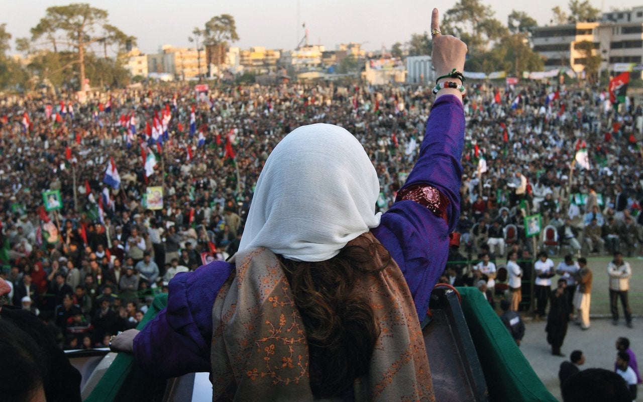 The photo that shaped me: Christina Lamb on Benazir Bhutto