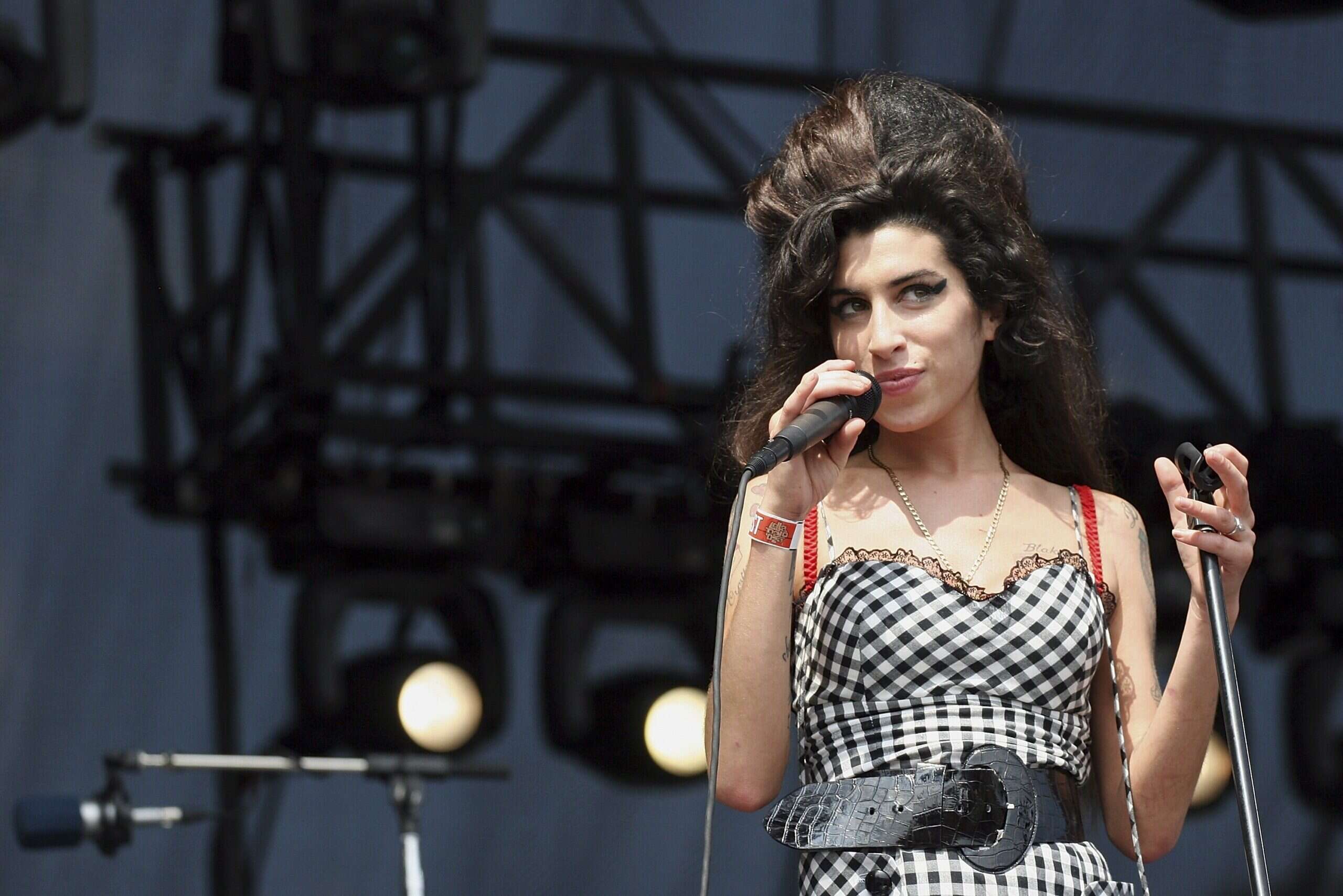 In “Reclaiming Amy”, Winehouse’s friends and family aim to change the public's perception of the singer