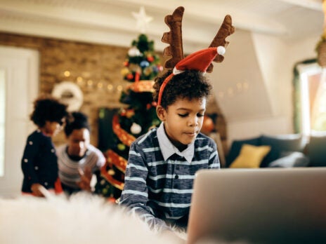 Nezapomeňte na Vánoce obdarovat své děti technikou