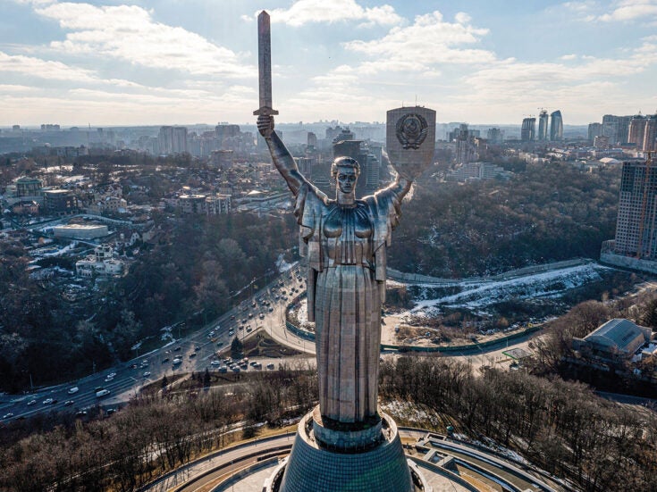 Kyiv resists doom-calls of the West with composure in crisis
