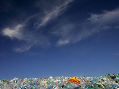 Kaip JK gali kovoti su pasauline plastiko tarša