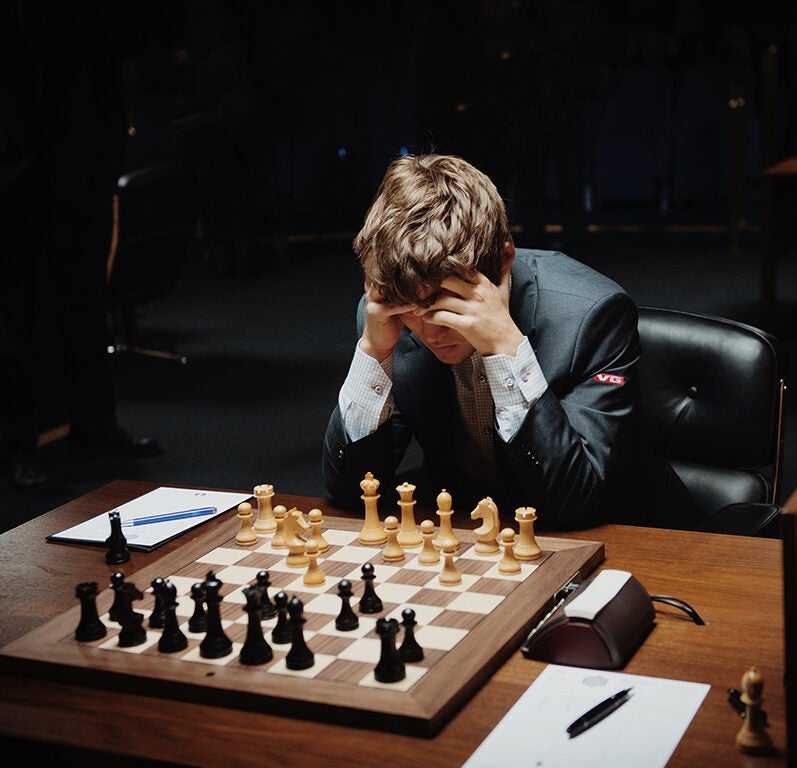 Magnus Carlsen playing chess
