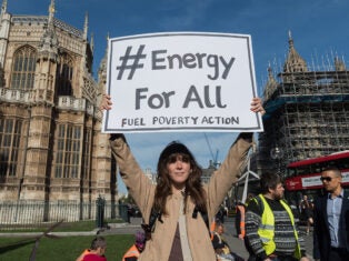 Can’t pay, won’t pay: Britons face energy bill dilemma as the cold bites