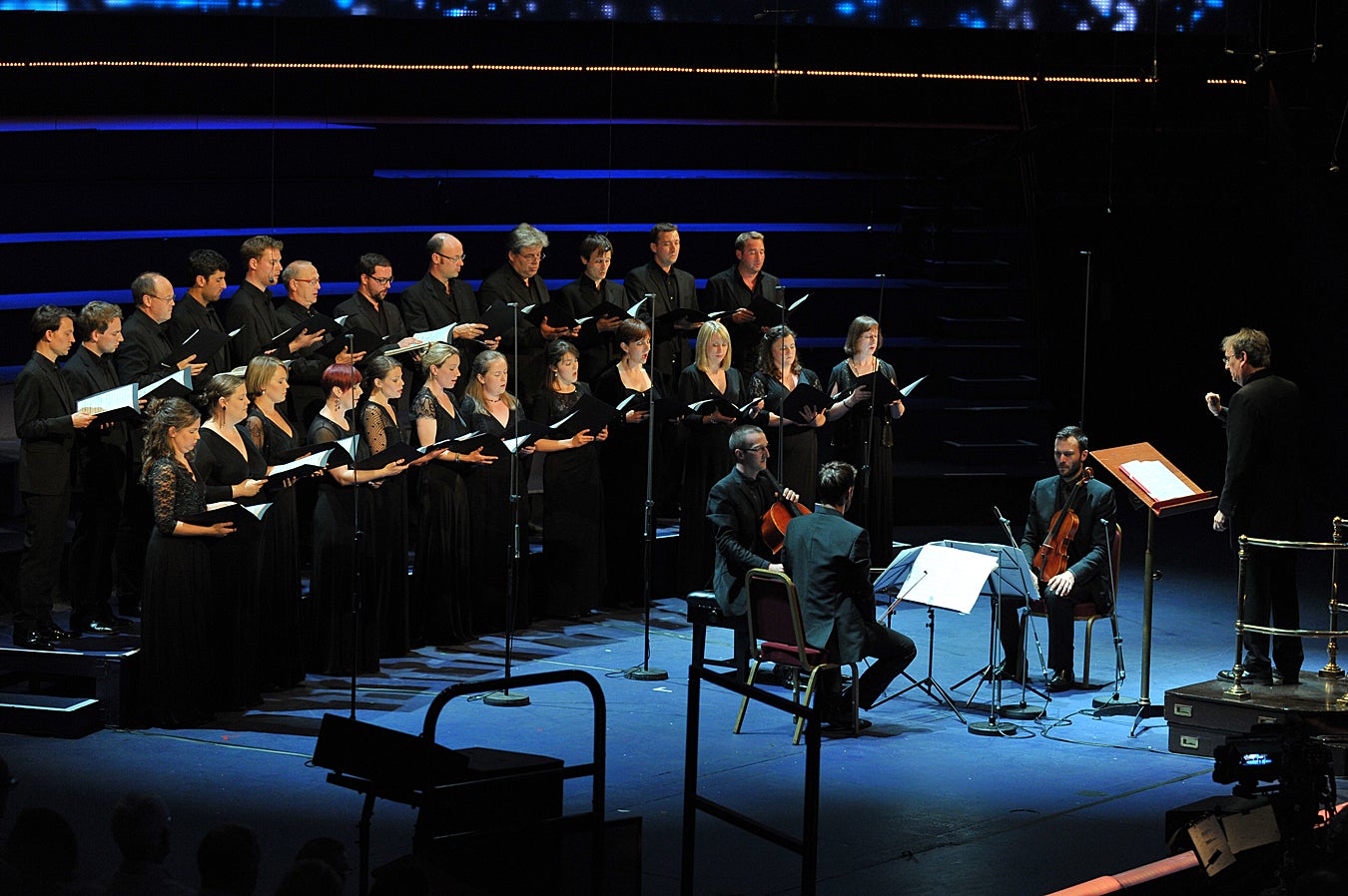 Peter Phillips, the Tallis Scholars and members of the Heath Quartet at the Proms. Photo: Chris Christodoulou